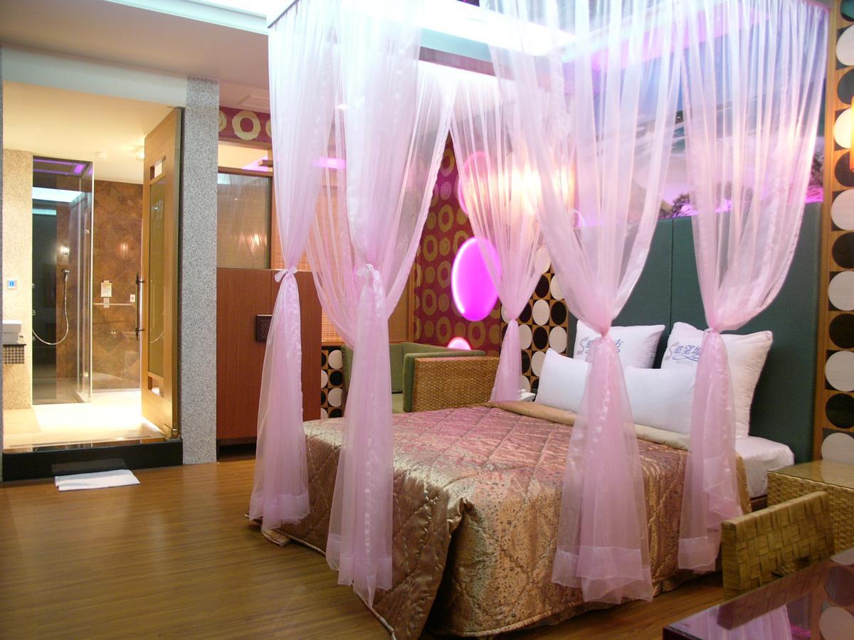 Sexy City Motel ไถหนาน ภายนอก รูปภาพ